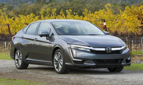 10 ô tô đã qua sử dụng bán lại nhanh nhất tháng 11.2021: Xe hybrid áp đảo