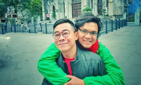 Đạo diễn Quốc Bảo hé lộ chuyện tình đồng giới: Chúng tôi đã trao nhẫn đính hôn!