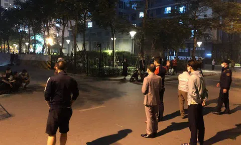 Bé trai rơi từ tầng 22 chung cư Goldmark City, mẹ gào khóc 'sao con lại dại dột như vậy'