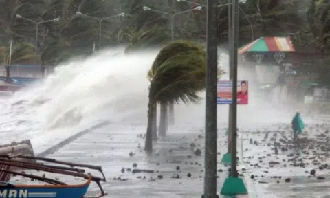 Bão số 9 giật cấp 17 di chuyển nhanh, Trung Bộ mưa lớn từ đêm nay