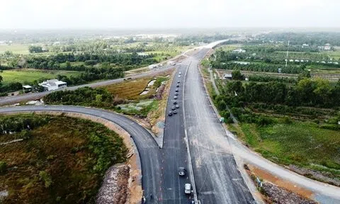 Đẩy nhanh tiến độ dự án cao tốc Trung Lương - Mỹ Thuận