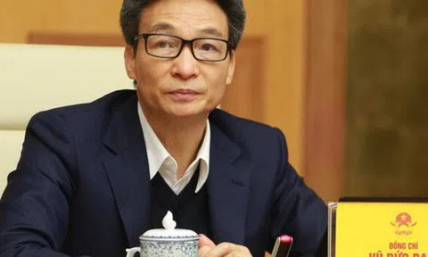 Phó Thủ tướng Vũ Đức Đam: Cảnh giác với biến thể Omicron