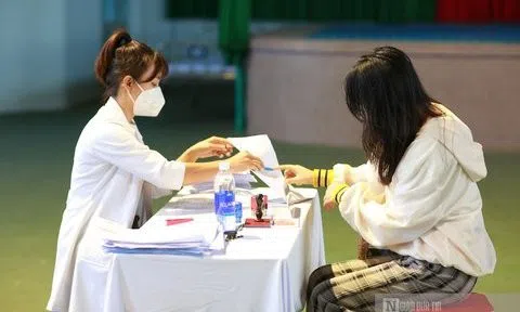 Đồng Tháp: Khẩn trương chi hỗ trợ tuyến đầu phòng, chống dịch