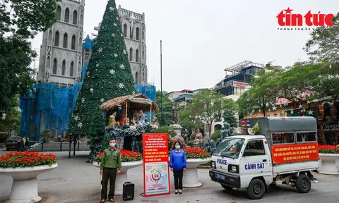 Hà Nội cấm các phương tiện và hạn chế người dân ra vào khu vực Nhà Thờ lớn