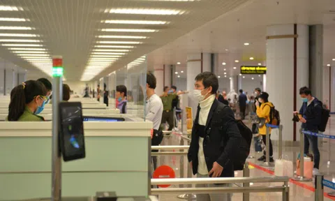 Nhập cảnh vào Việt Nam làm việc dưới 14 ngày không phải cách ly