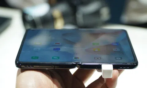 Oppo ra mắt smartphone Find N trang bị màn hình gập