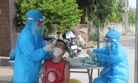 Phát hiện 44 người tại một bản miền núi dương tính SARS-CoV-2