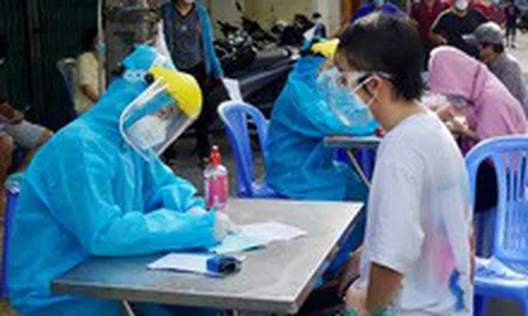 Hà Nội gần chạm ngưỡng 2.000 ca bệnh Covid-19/ngày