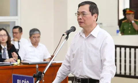 Cựu Bộ trưởng Vũ Huy Hoàng tiếp xúc em trai là F0, xin hoãn phiên tòa phúc thẩm