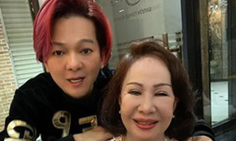 Vũ Hà tặng tiền, được vợ doanh nhân hôn trong tiệc sinh nhật