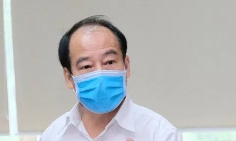 Nguy cơ lây nhiễm rất cao, Hà Nội cần làm gì để không quá tải?