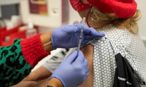 Quân đội Mỹ đang thử nghiệm vắc-xin có thể chống lại tất cả các biến thể COVID-19