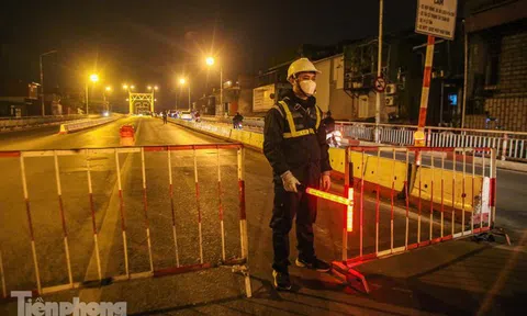 Cận cảnh xuyên đêm 'khám bệnh' cầu Chương Dương