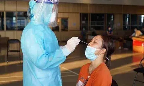 Móng Cái yêu cầu người đến cơ quan nhà nước phải có xét nghiệm PCR âm tính