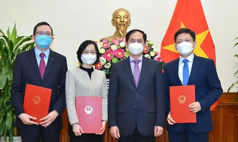 Bộ Ngoại giao bổ nhiệm 3 tân Vụ trưởng