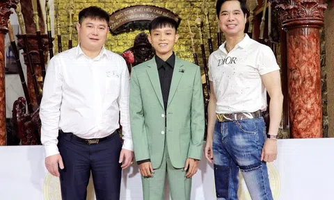 Ngọc Sơn và bầu Thụy xác nhận hỗ trợ Hồ Văn Cường trở lại ca hát