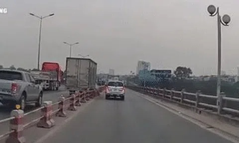 Nóng trên đường: Những pha lái ẩu đến ngớ ngẩn của tài xế ngày cuối nămicon