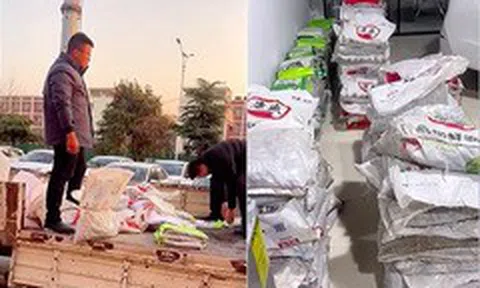 Tậu xe đi Tết, người đàn ông gây sốc khi mang theo 170 bao tải toàn tiền xu