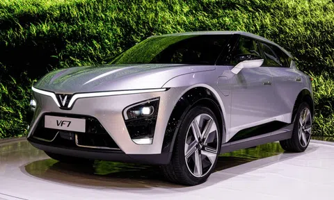 VinFast VF7: Ván bài mới của hãng xe Việt
