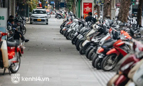 ẢNH: Cận cảnh 5 tuyến phố trung tâm Hà Nội cho phép kinh doanh trên vỉa hè