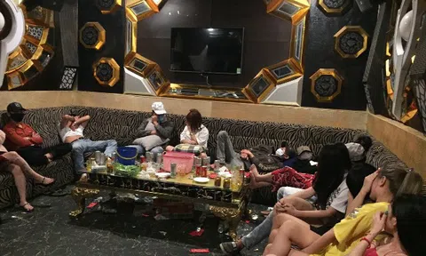 Vì sao Quảng Nam cấm vũ trường, karaoke, massage… dịp Tết?