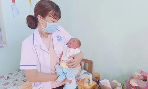 Bé sơ sinh bị bỏ rơi ở nghĩa trang: Có người muốn nhận làm con nuôi