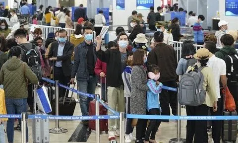 Hạn chế chuyến bay combo về nước hạ cánh tại Nội Bài, Tân Sơn Nhất