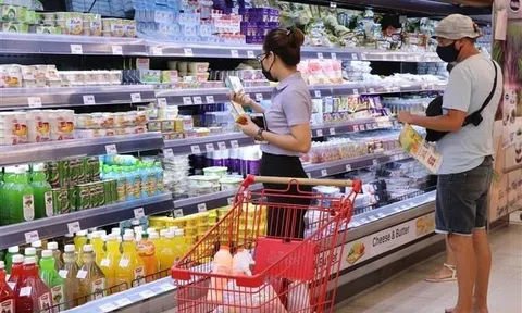 Hoàn thiện quy định bảo vệ quyền lợi người tiêu dùng trong các giao dịch đặc thù