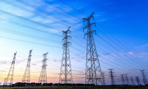 Quốc hội cho tư nhân tham gia xây dựng mạng lưới truyền tải điện nhưng chỉ được từ chối yêu cầu đấu nối với lý do này