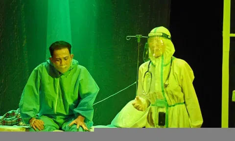 Trịnh Kim Chi lấy nước mắt khán giả với 'Blouse Trắng'