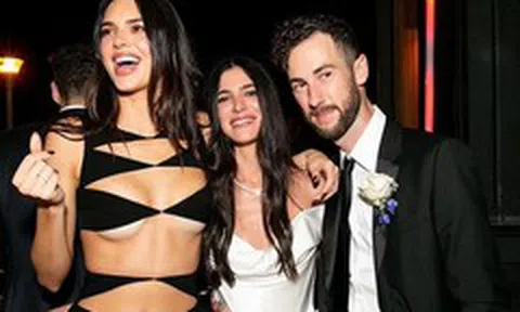 Kendall Jenner phân trần vì bị chỉ trích mặc như không đến đám cưới bạn thân