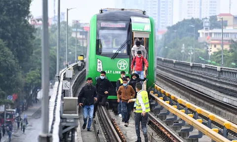 Tranh cãi tàu Cát Linh diễn tập sự cố không được báo trước, Sở nói có 'phát thông báo'