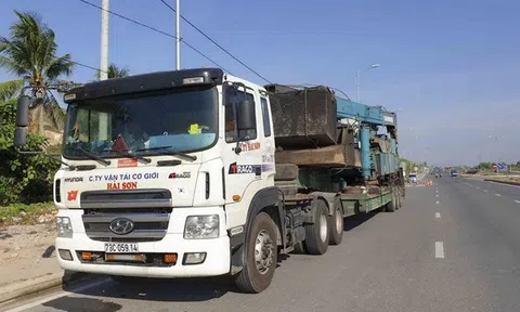 Từ năm 2022, lái xe chở quá tải có thể bị phạt đến 50 triệu đồng