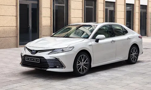 Sedan hạng D năm 2021: Toyota Camry chiến thắng nhưng chưa trọn vẹn