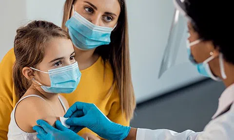 Đảm bảo an toàn tối đa khi tiêm vaccine phòng COVID-19 cho trẻ 5-11 tuổi