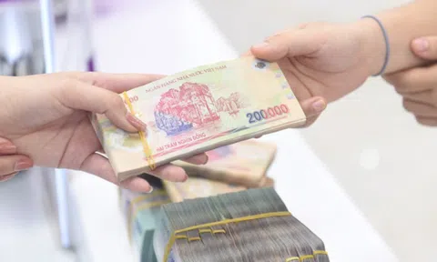 Người lao động thấp thỏm chờ thưởng Tết