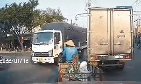 Nóng trên đường: Hết hồn xe máyicon