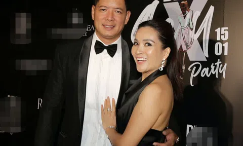 Vợ chồng siêu mẫu Bình Minh - Anh Thơ tình tứ trên thảm đỏ