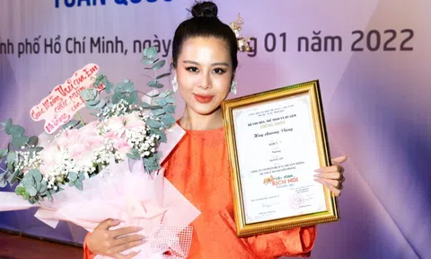 Nam Thư tiết lộ lý do luôn gắn bó với sân khấu kịch
