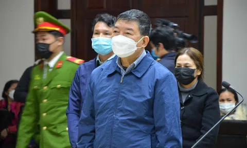 Cựu Giám đốc BV Bạch Mai: Nhận một vài nghìn USD không nghĩ là tiêu cực