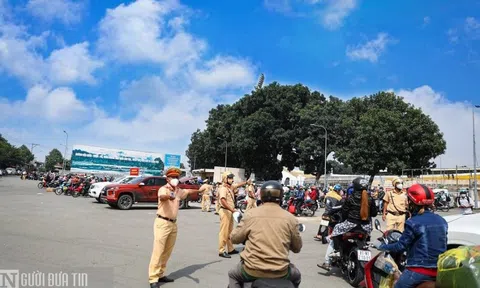 Thủ tướng yêu cầu không gây khó người dân về quê ăn Tết