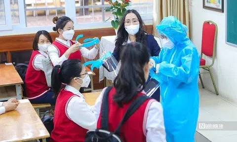 Hà Nội diễn tập tình huống phát hiện F0 khi học sinh trở lại trường