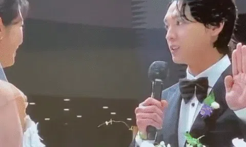 Park Shin Hye khóc trong đám cưới hứa bên Choi Tae Joon mãi mãi