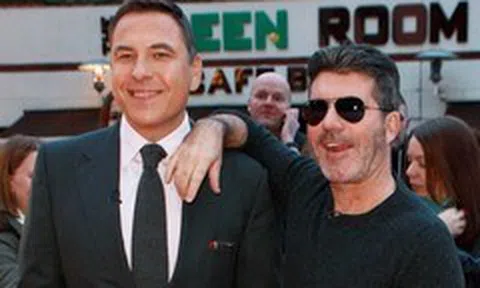 Simon Cowell nổi giận với trò đùa thô lỗ của David Walliams