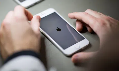 Công nhân ráp iPhone được thưởng 1.470 USD nếu quay lại làm việc