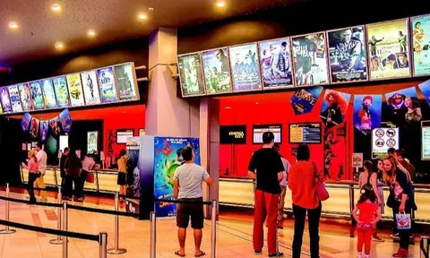 Thủ tướng yêu cầu nghiên cứu việc mở cửa trở lại các rạp chiếu phim