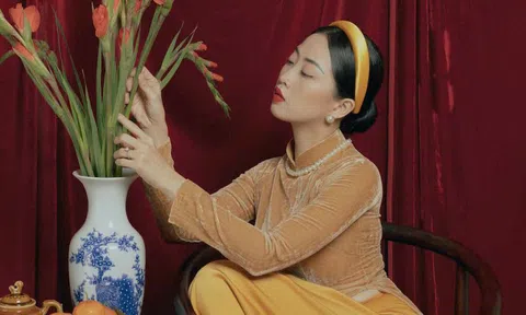 Liêu Hà Trinh hóa phụ nữ xưa trong bộ ảnh áo dài Tết