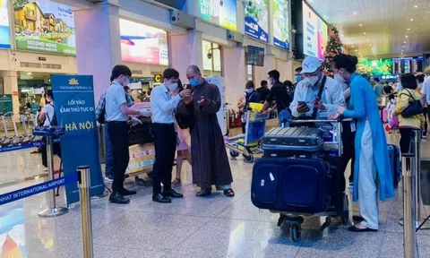 Sân bay Tân Sơn Nhất ra khuyến cáo khi lượng khách tăng cao những ngày cận Tết