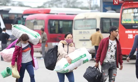 Về quê ăn Tết và nguyên tắc để “không mang virus về cho mẹ”