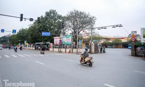 Ngỡ ngàng với hình ảnh vắng lặng ở bến xe Hà Nội ngày cận Tết